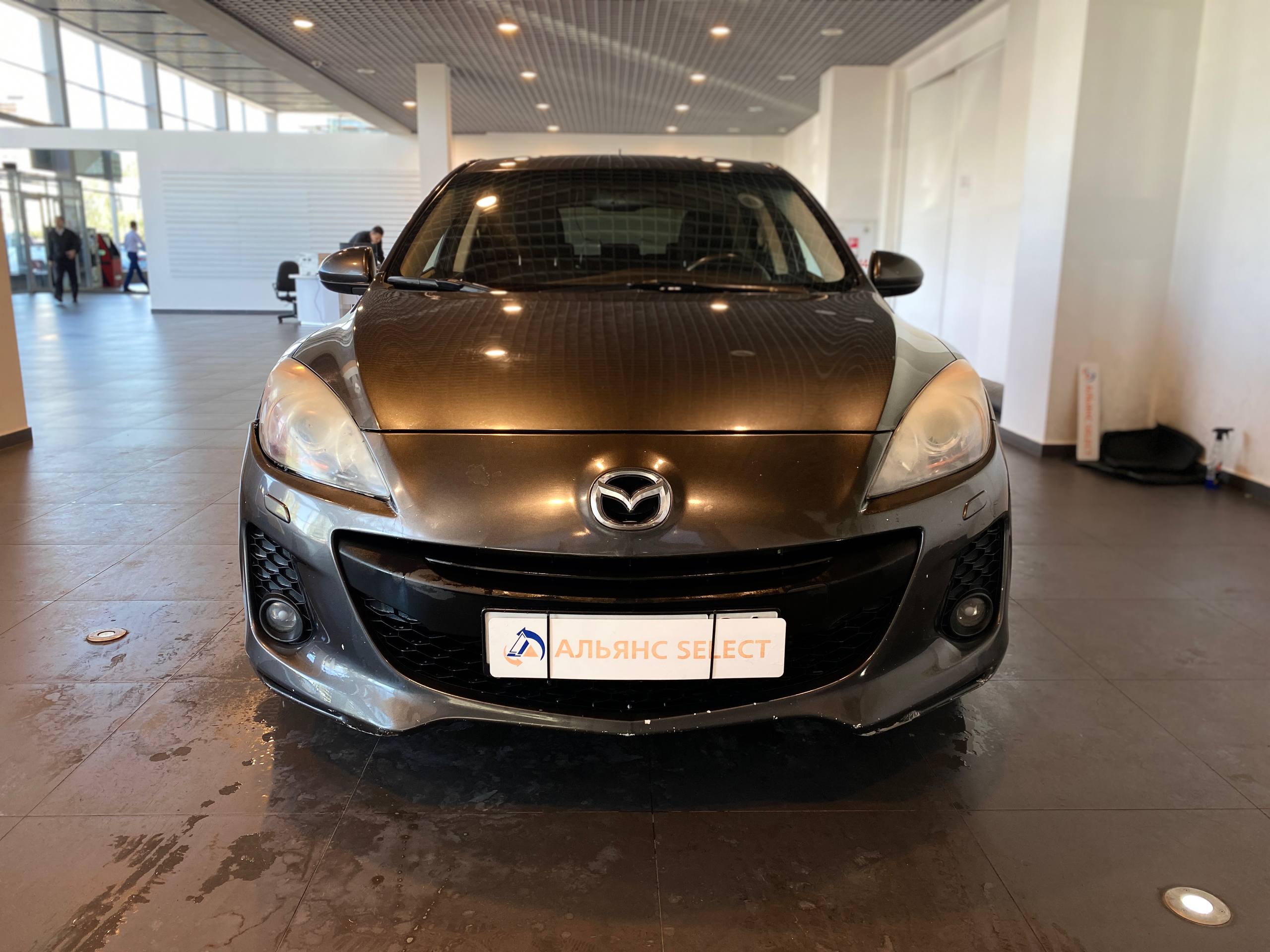 MAZDA 3