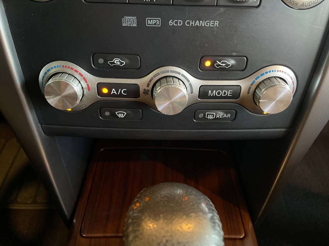 NISSAN TEANA
