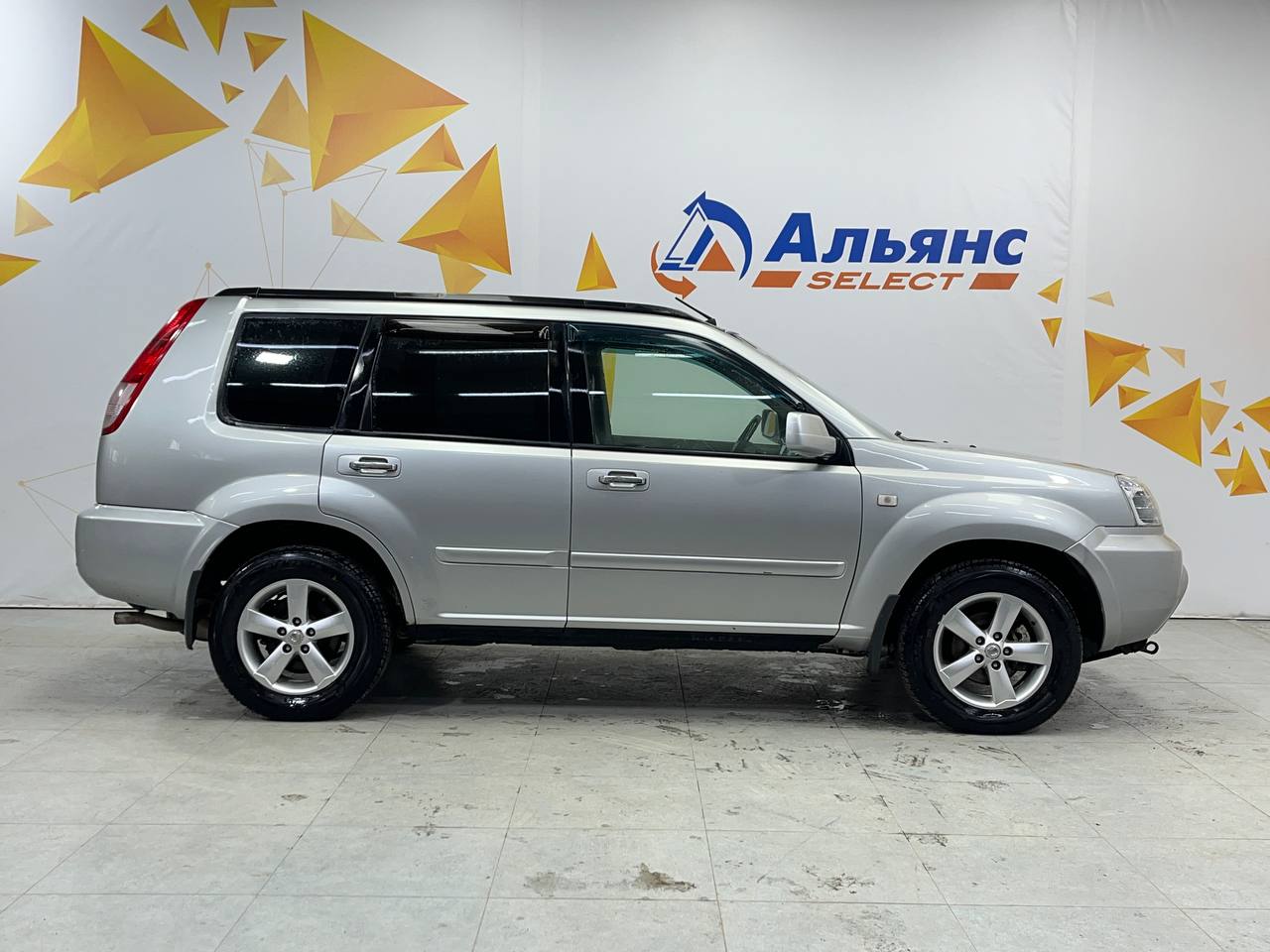 NISSAN X-TRAIL