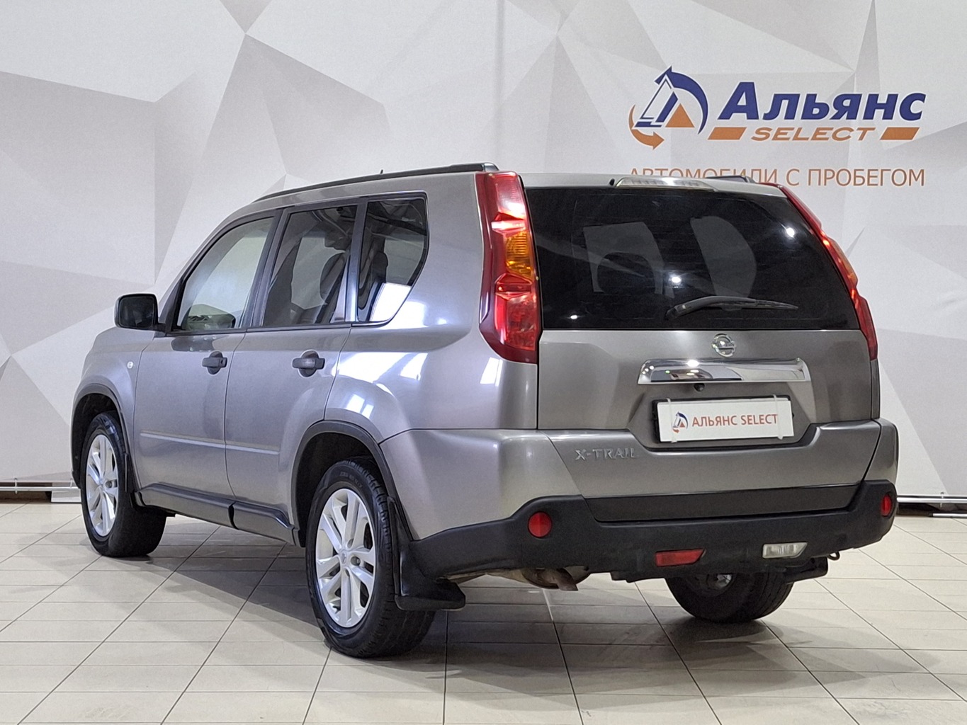 NISSAN X-TRAIL
