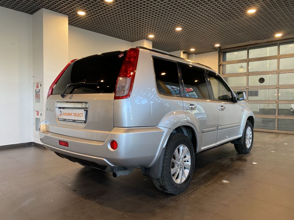 NISSAN X-TRAIL