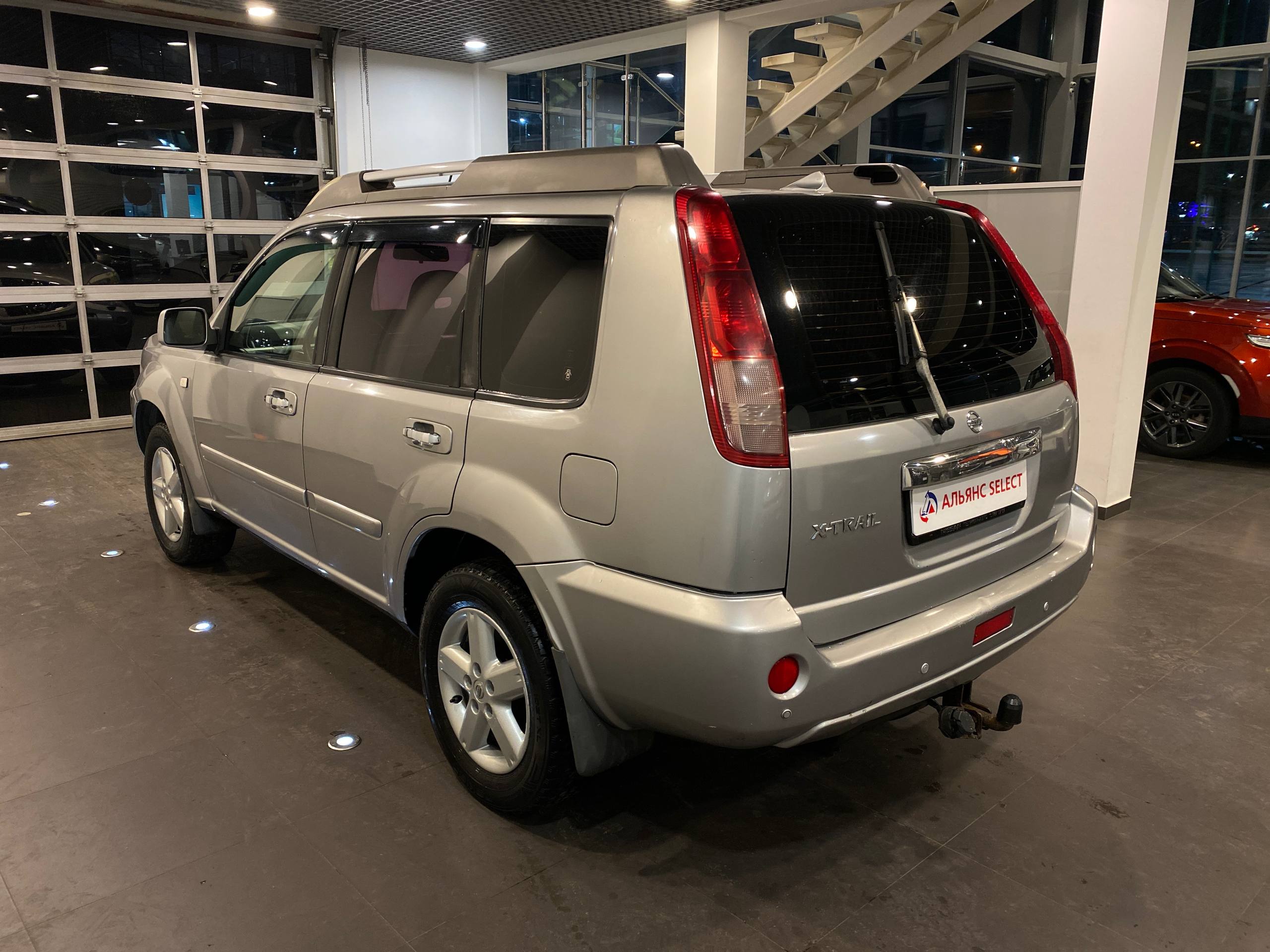 NISSAN X-TRAIL
