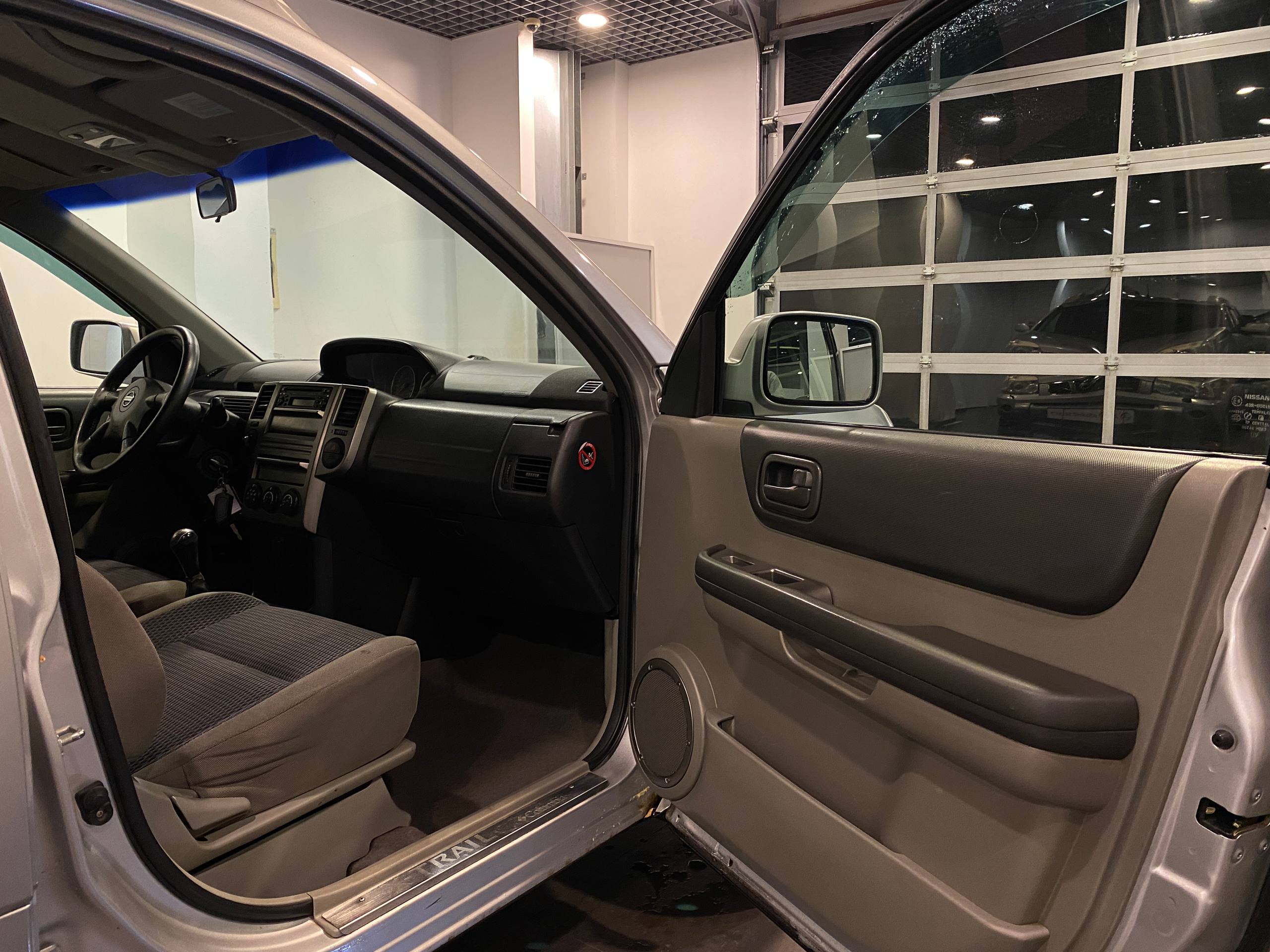 NISSAN X-TRAIL
