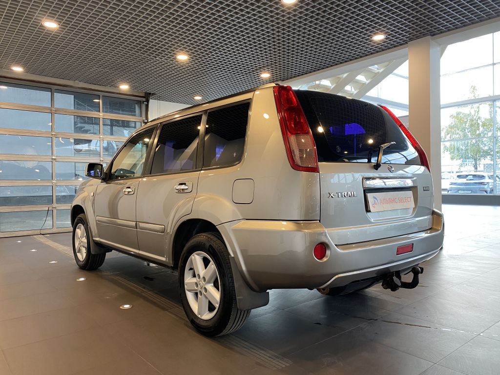 NISSAN X-TRAIL