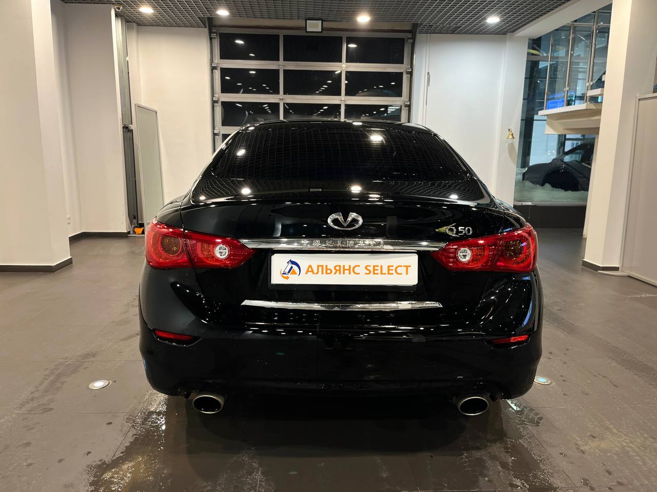 INFINITI Q50