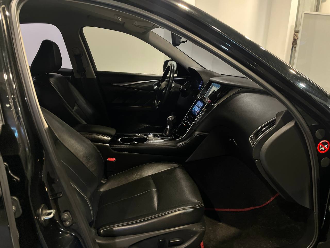 INFINITI Q50
