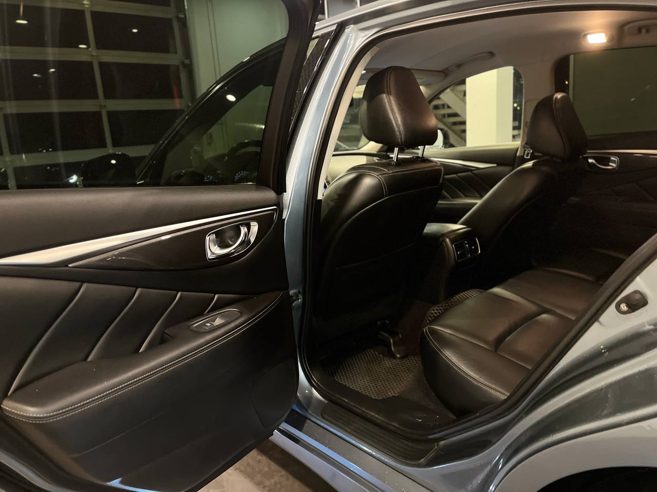 INFINITI Q50
