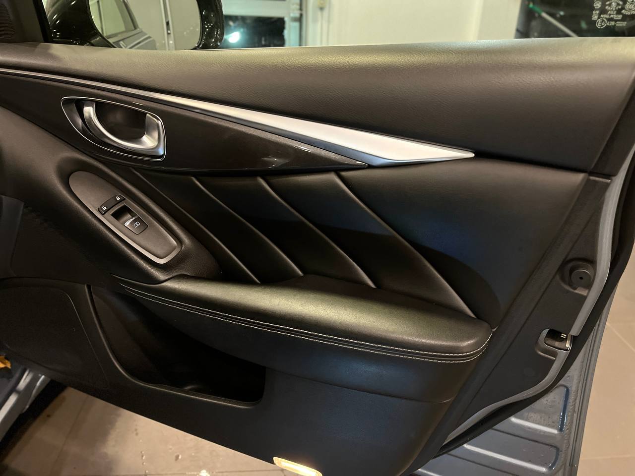 INFINITI Q50