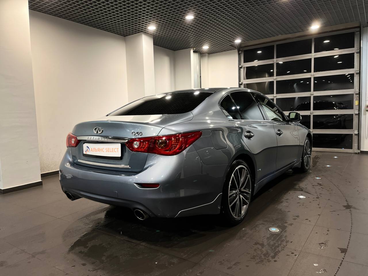 INFINITI Q50