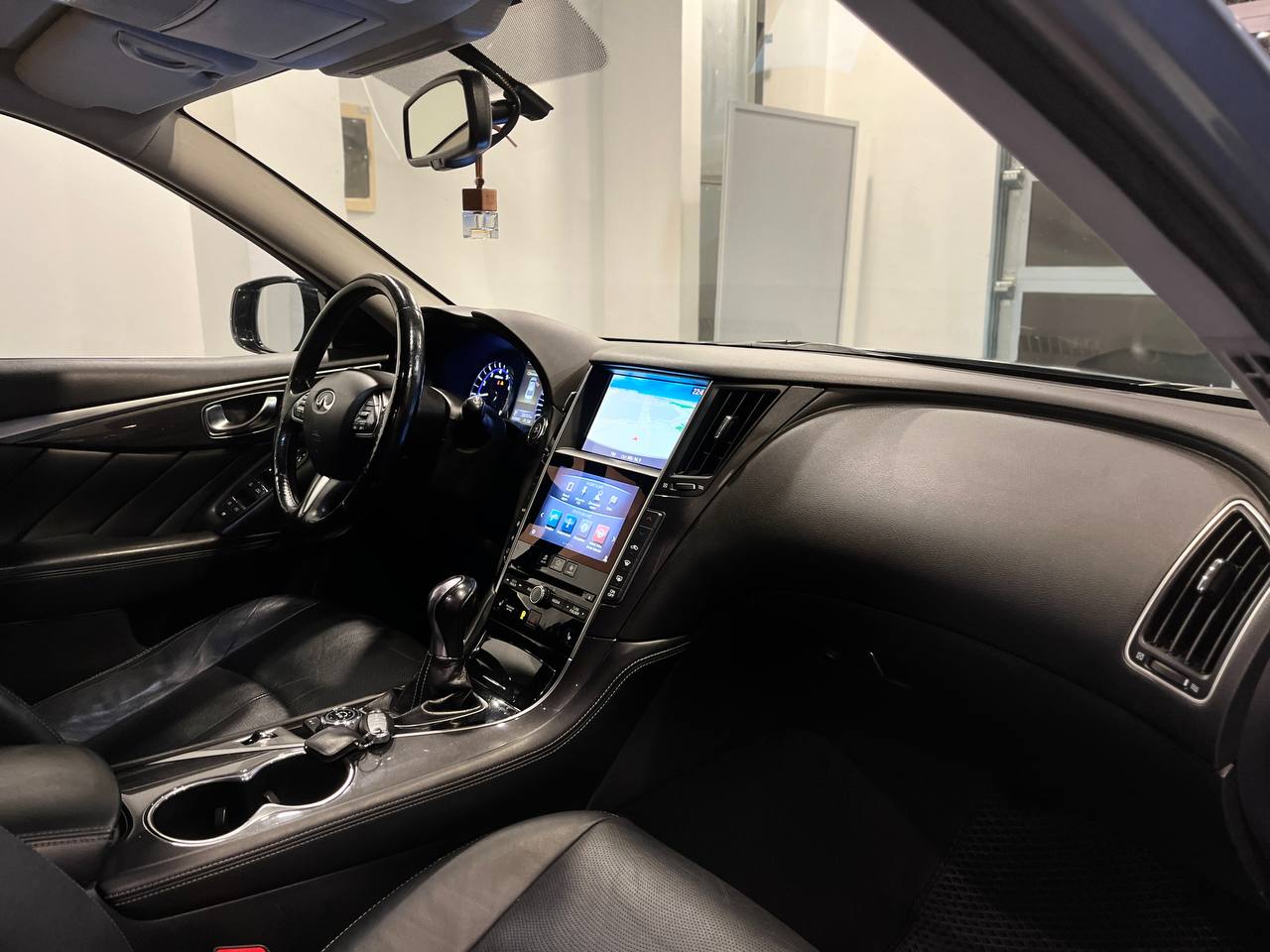 INFINITI Q50
