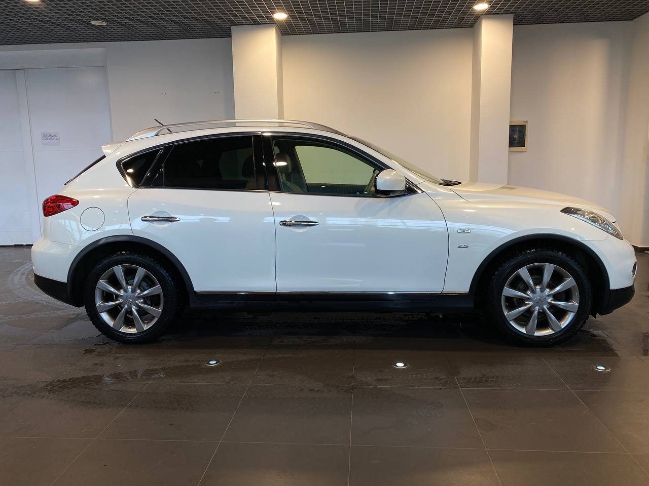 INFINITI QX50