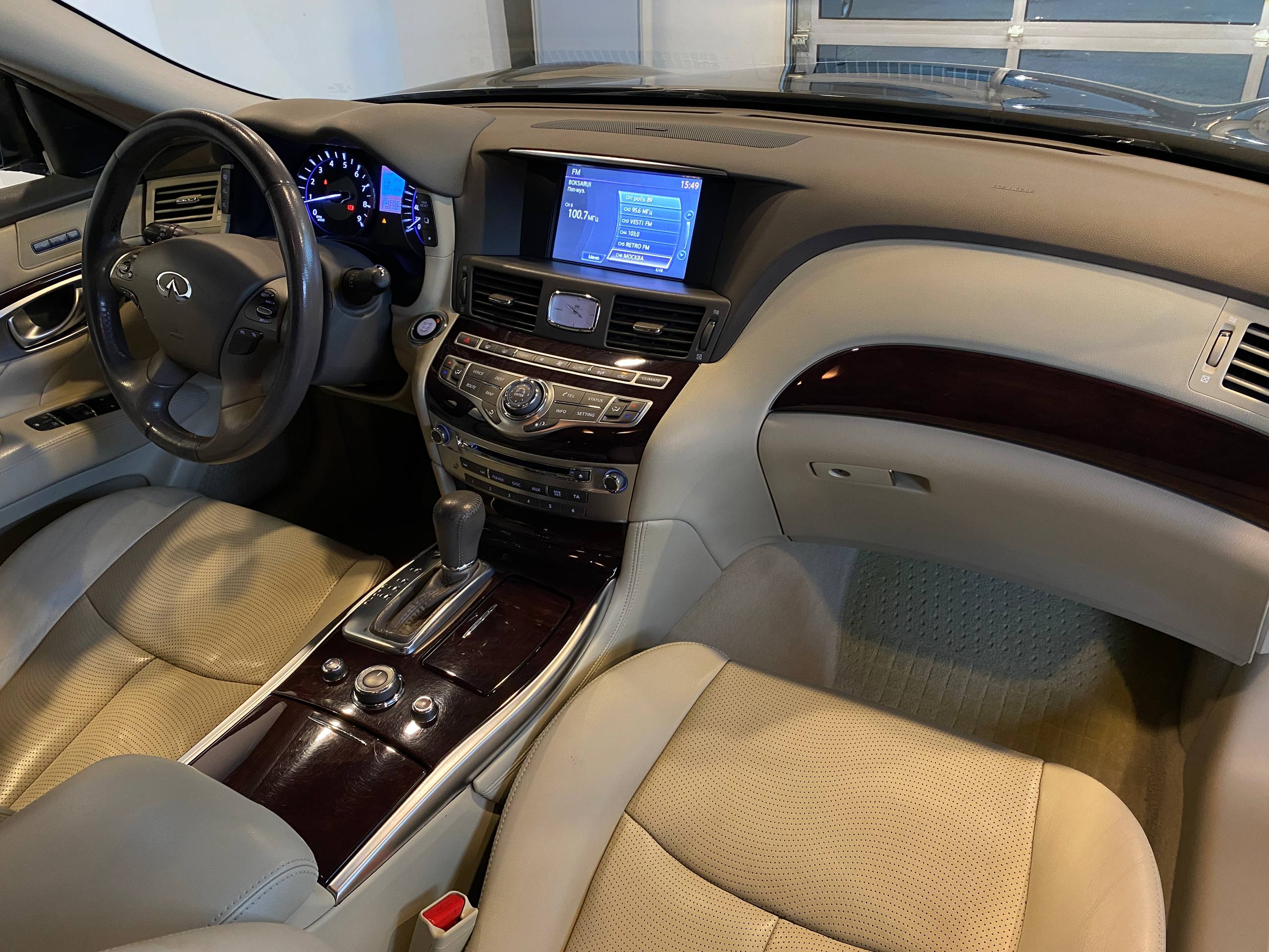 INFINITI Q70