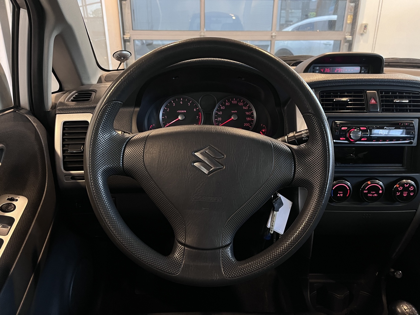 SUZUKI LIANA