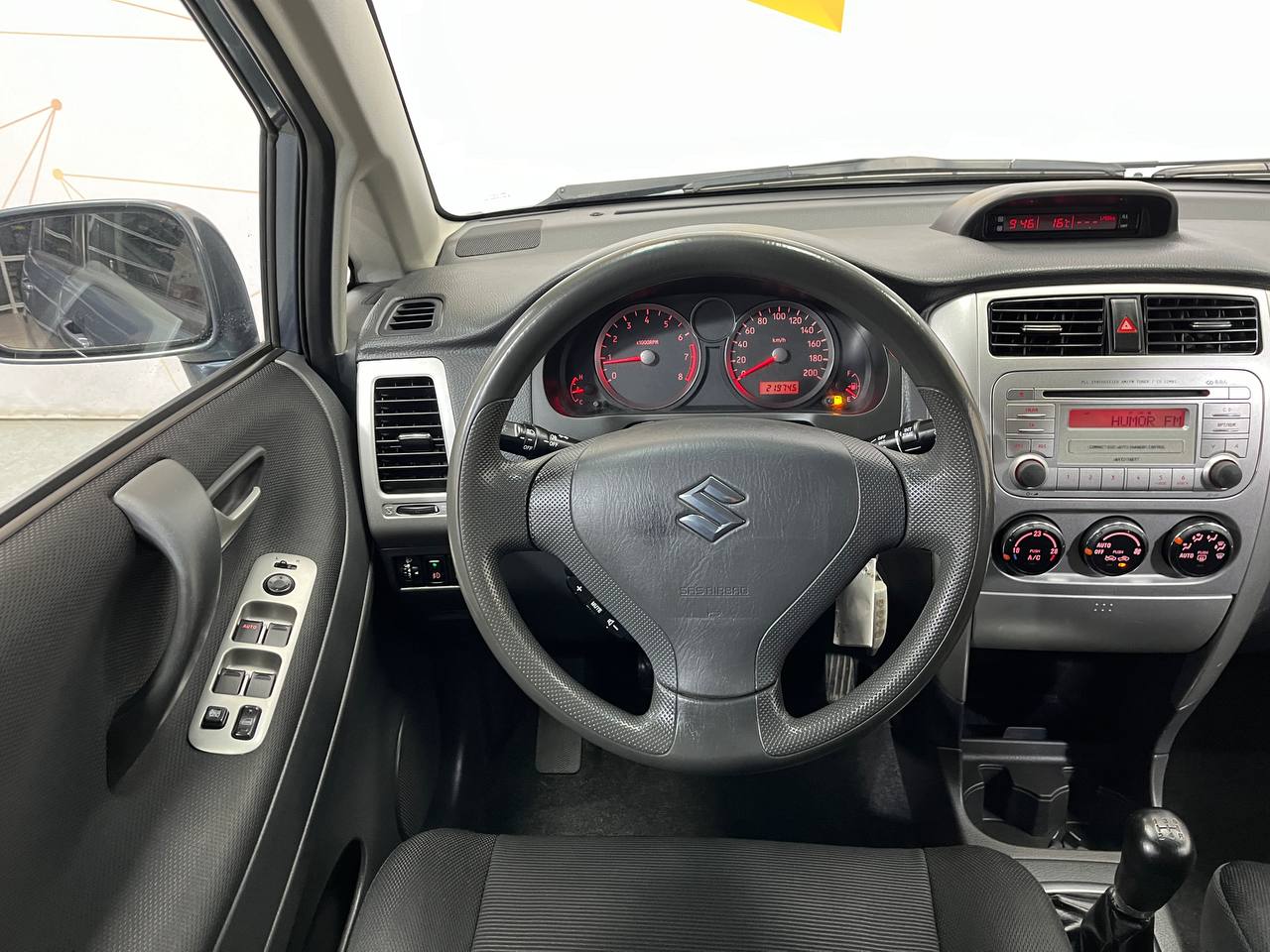 SUZUKI LIANA