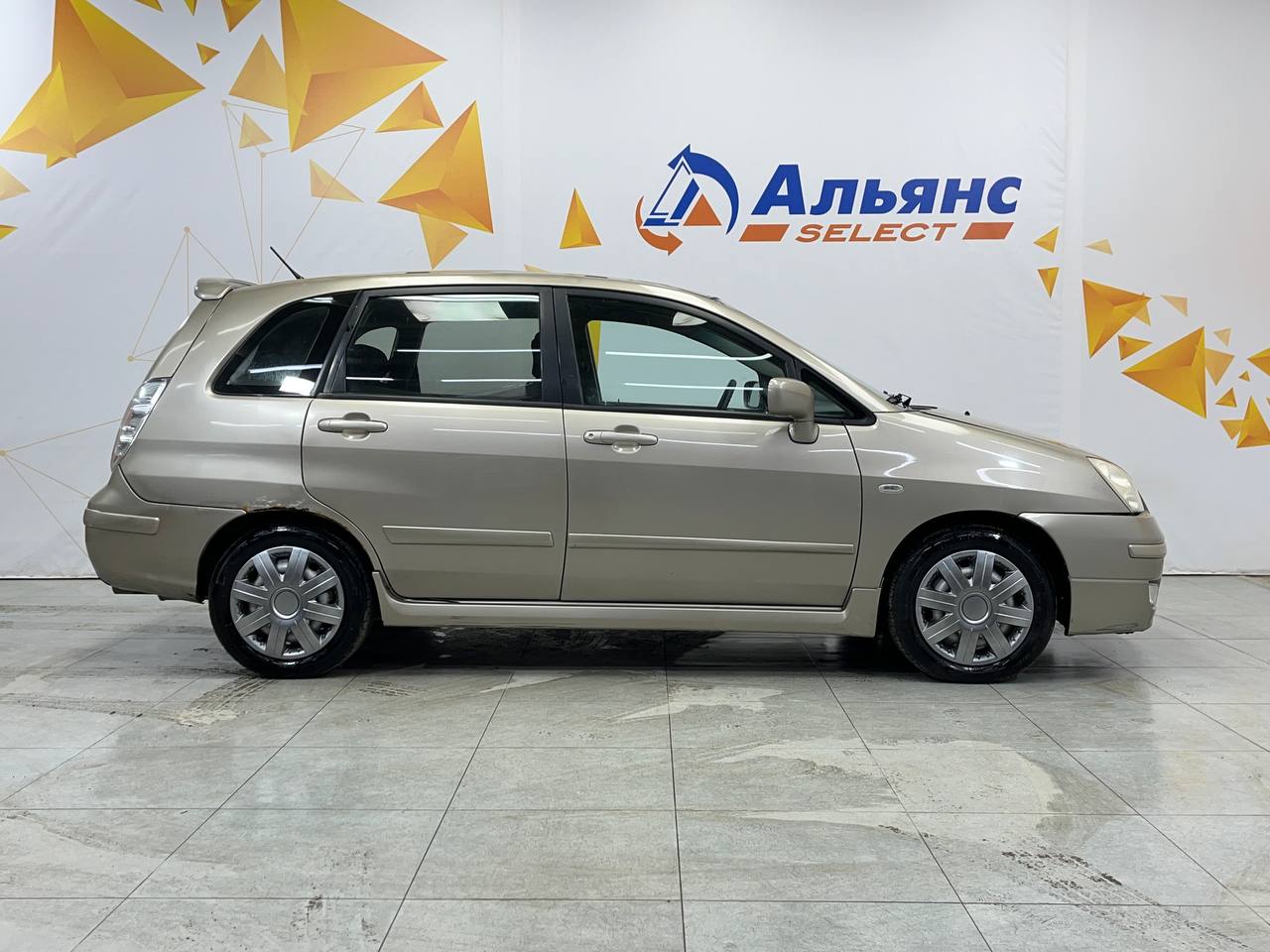 SUZUKI LIANA
