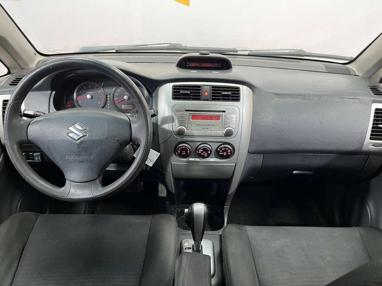 SUZUKI LIANA