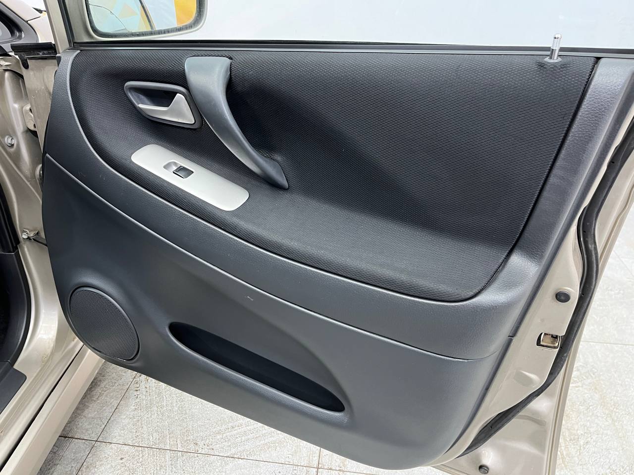 SUZUKI LIANA