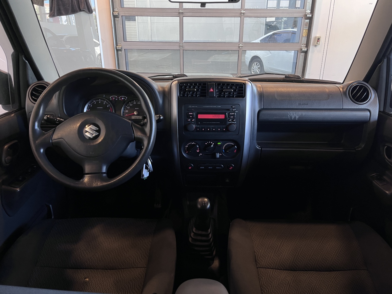 SUZUKI JIMNY