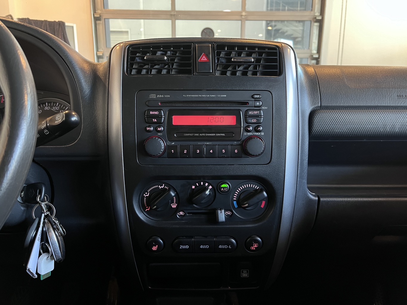 SUZUKI JIMNY