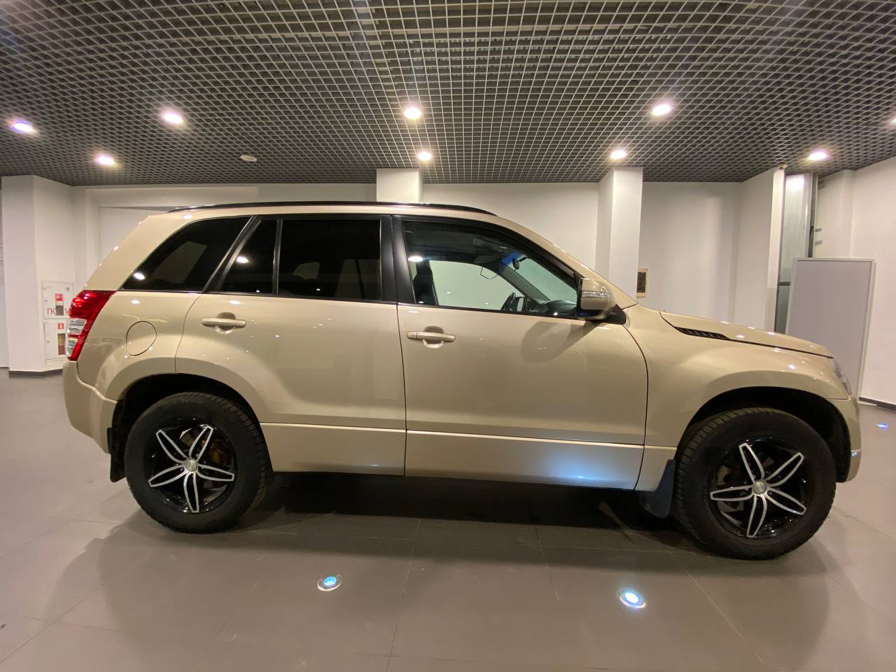 SUZUKI GRAND VITARA