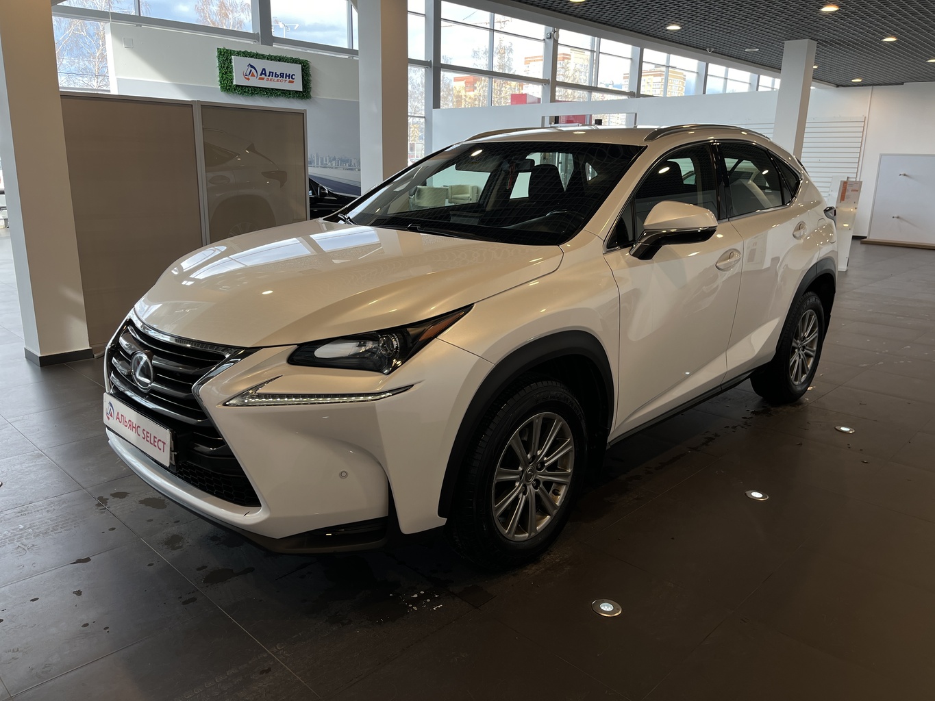 LEXUS NX200