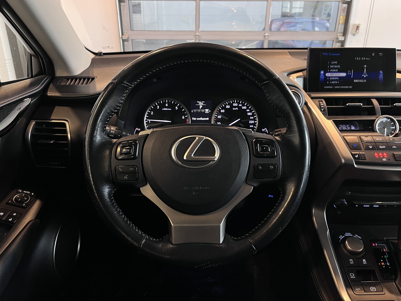 LEXUS NX200