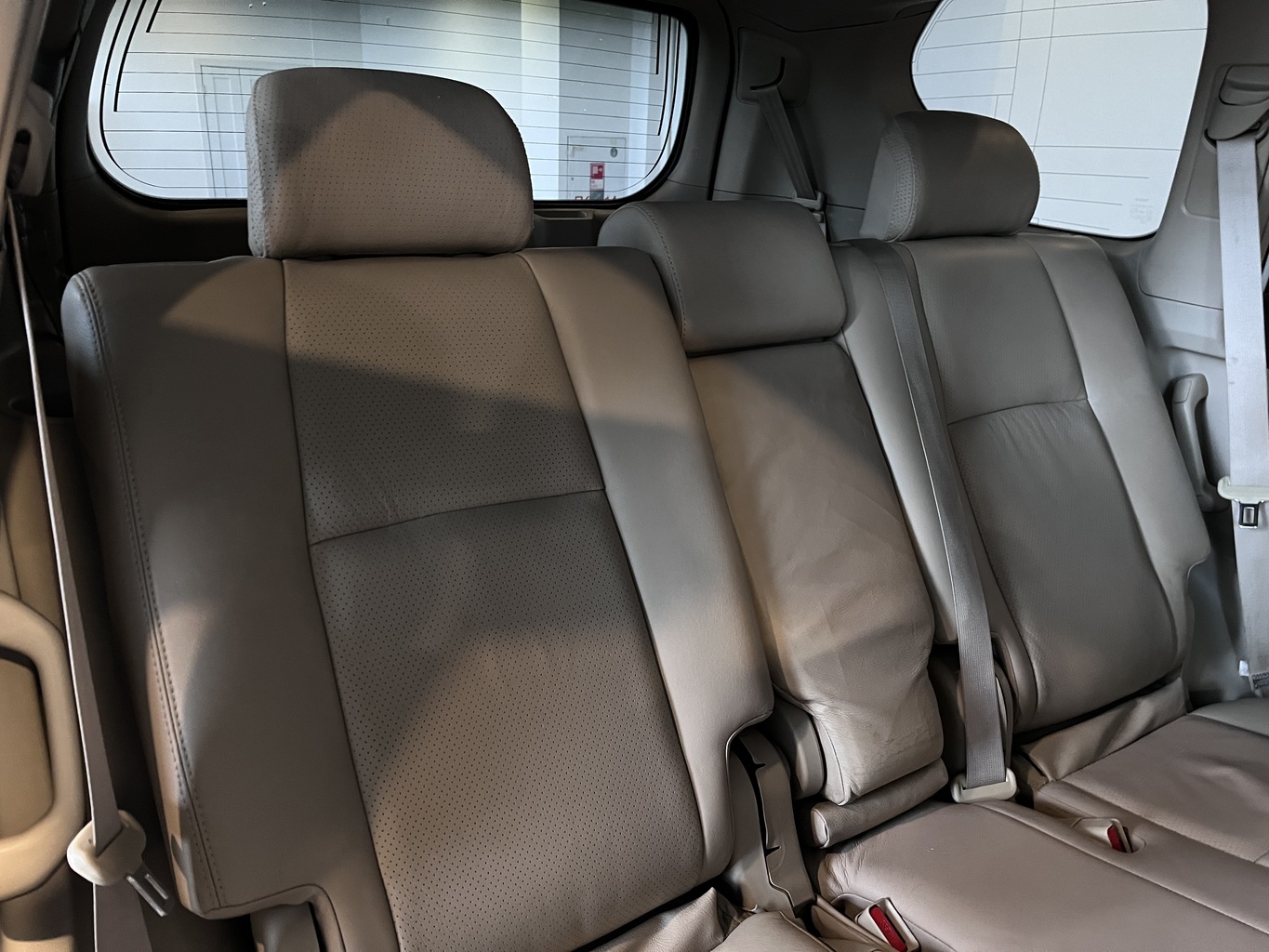 TOYOTA LAND CRUSER