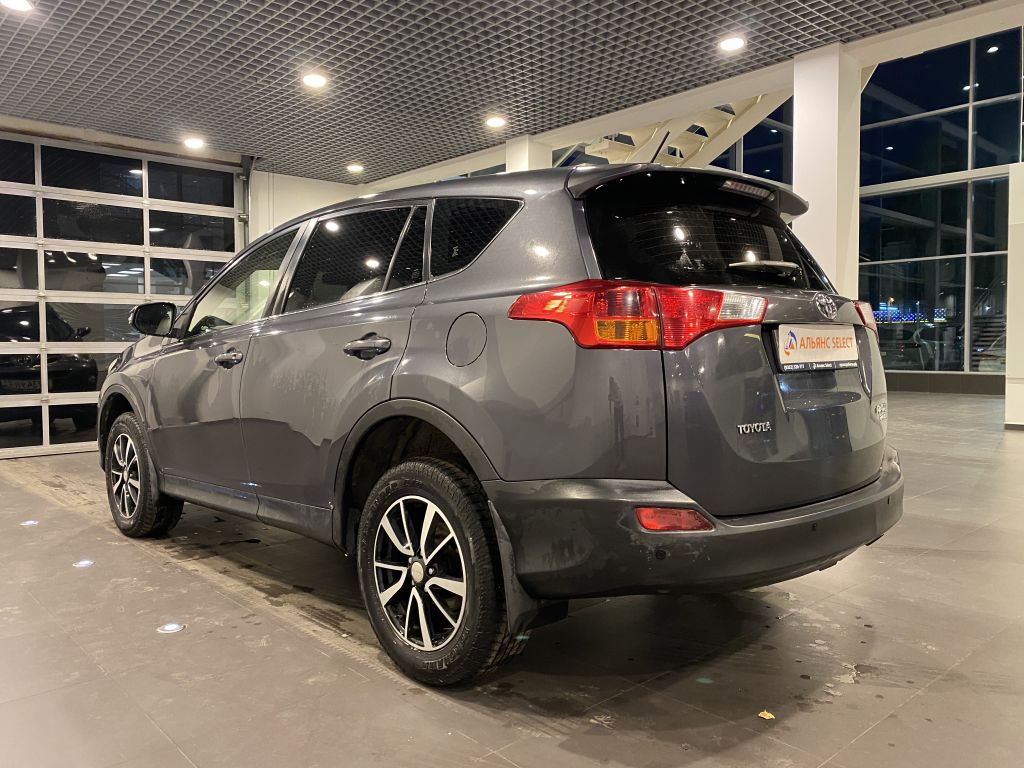 TOYOTA RAV 4