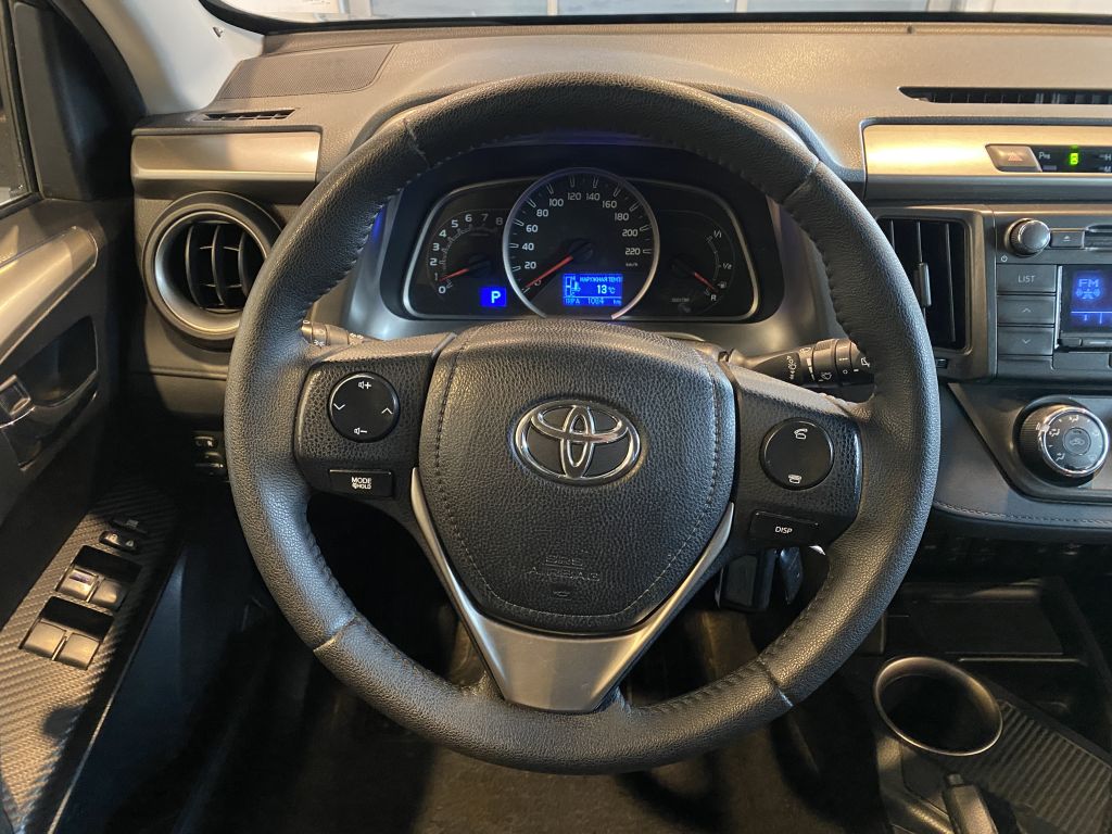 TOYOTA RAV 4