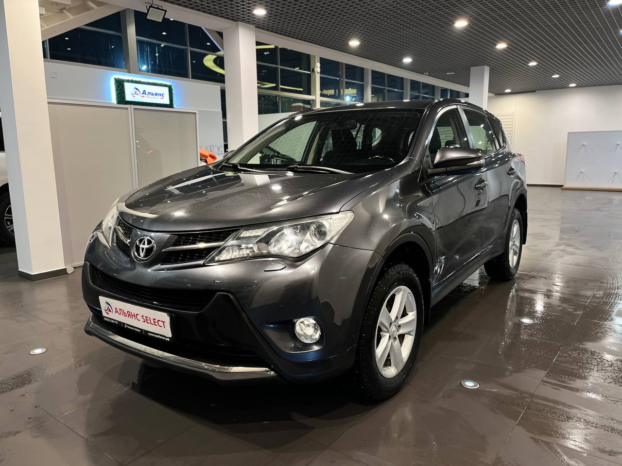 TOYOTA RAV4