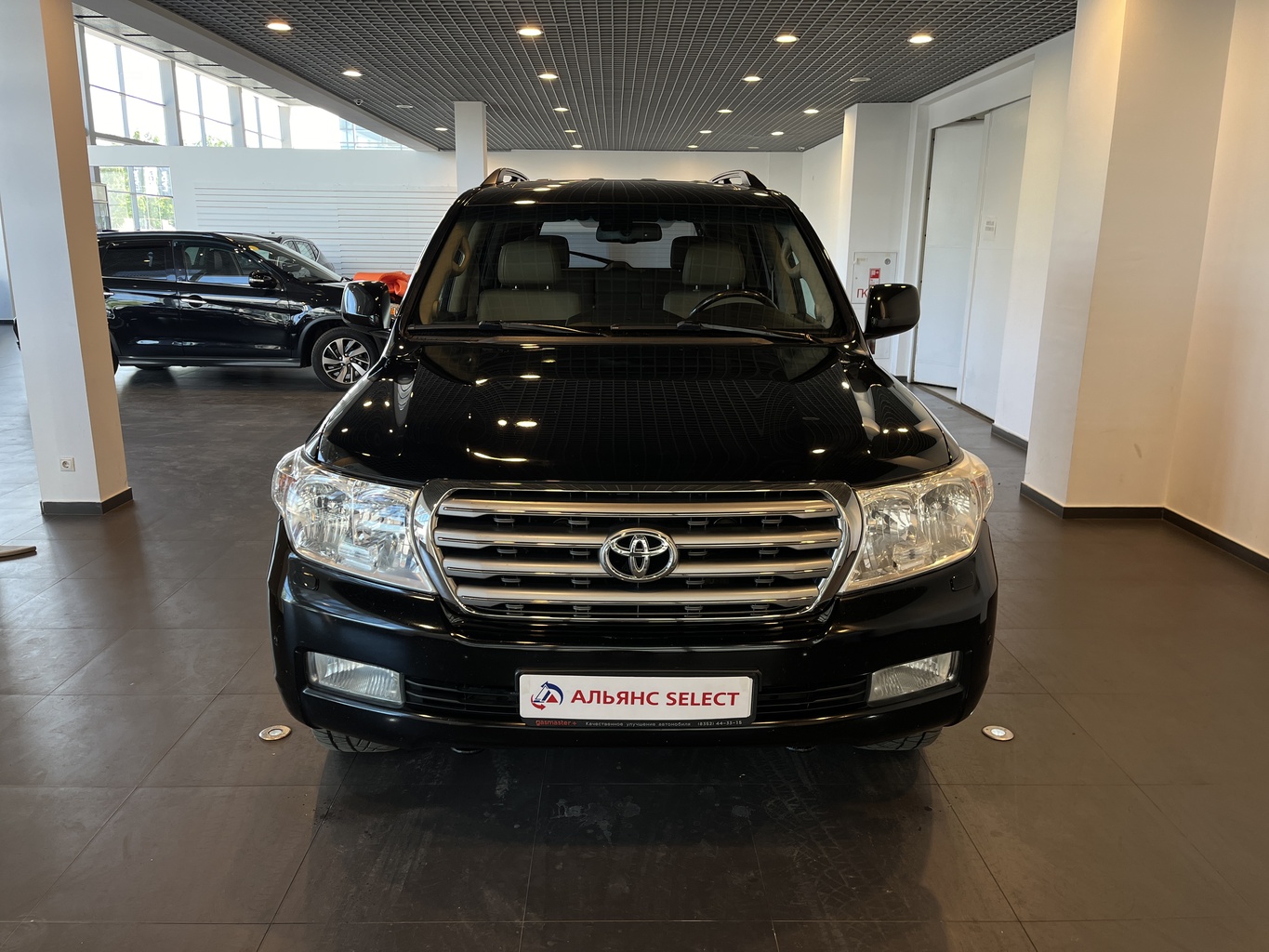 TOYOTA LAND CRUSER