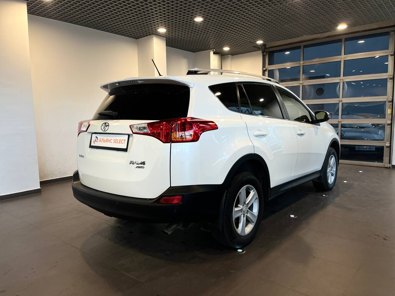 TOYOTA RAV4