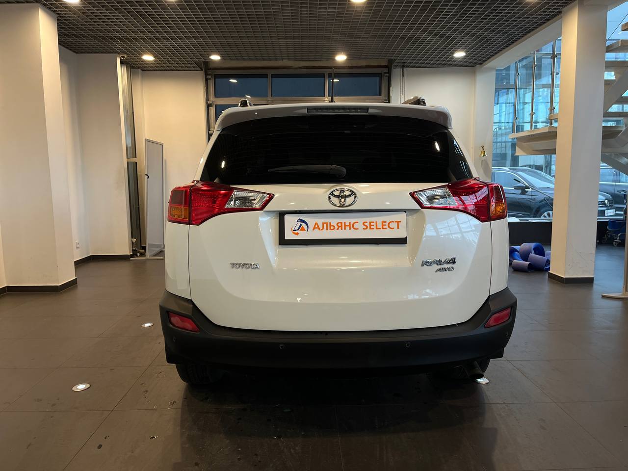 TOYOTA RAV4