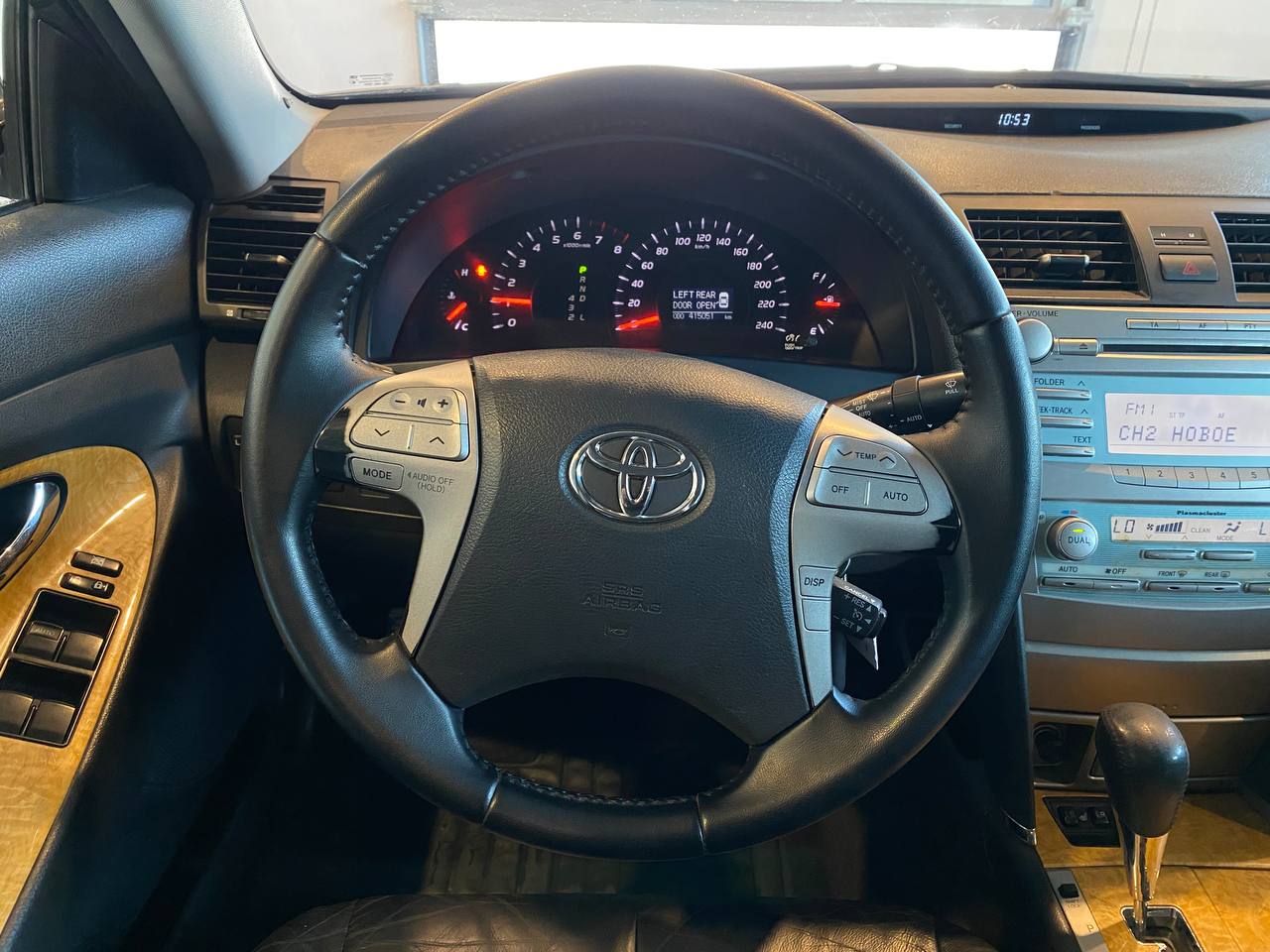 TOYOTA CAMRY