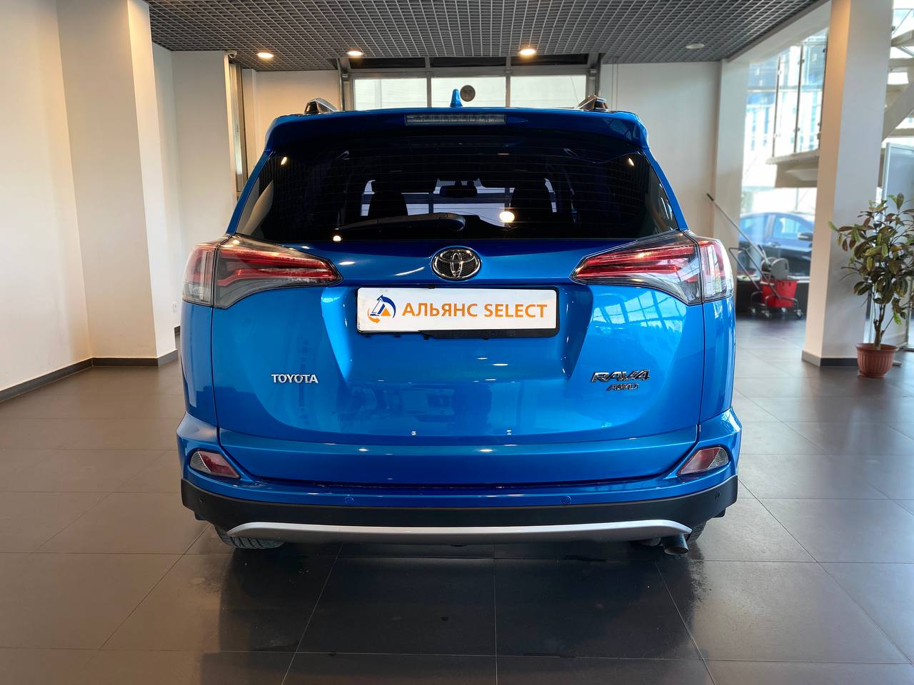 TOYOTA RAV4