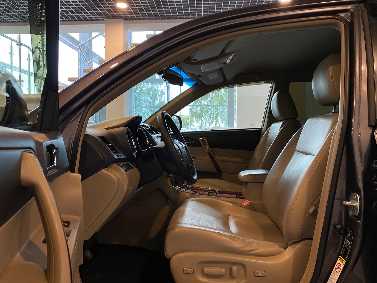 TOYOTA HIGHLANDER