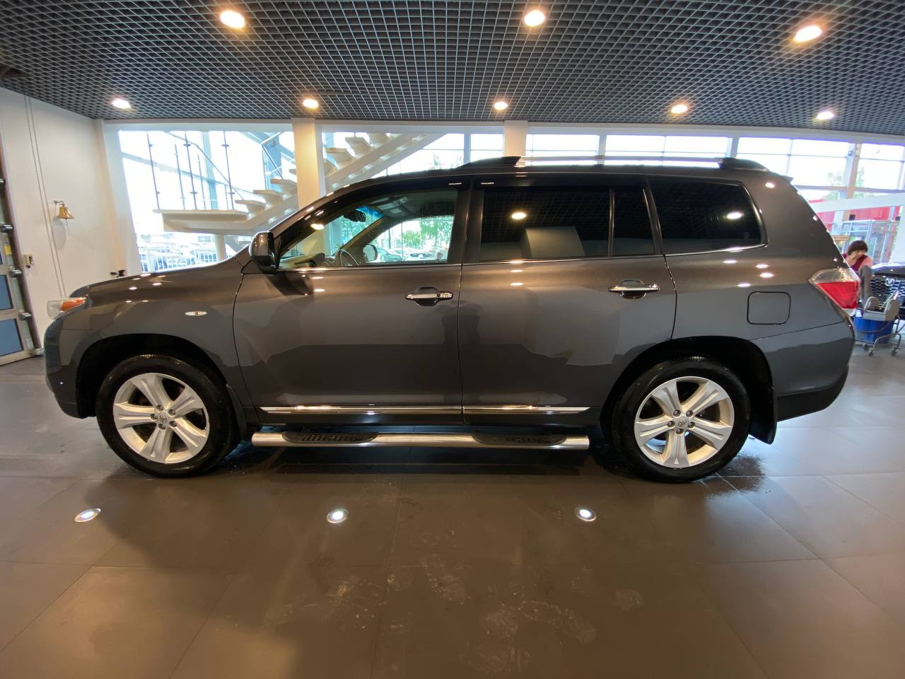 TOYOTA HIGHLANDER