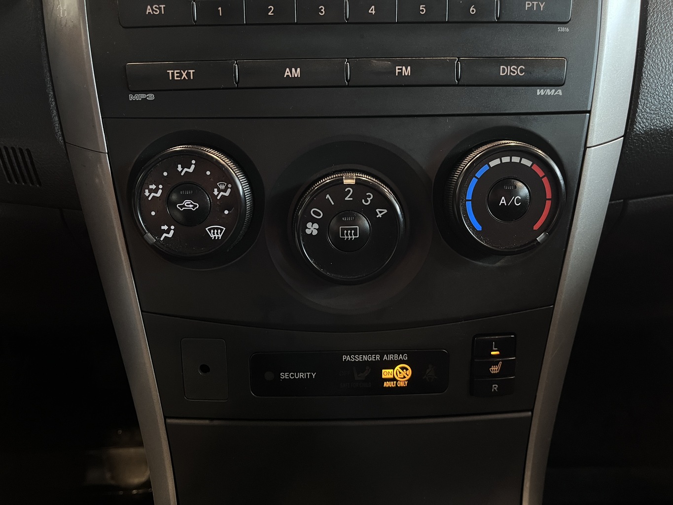 TOYOTA COROLLA