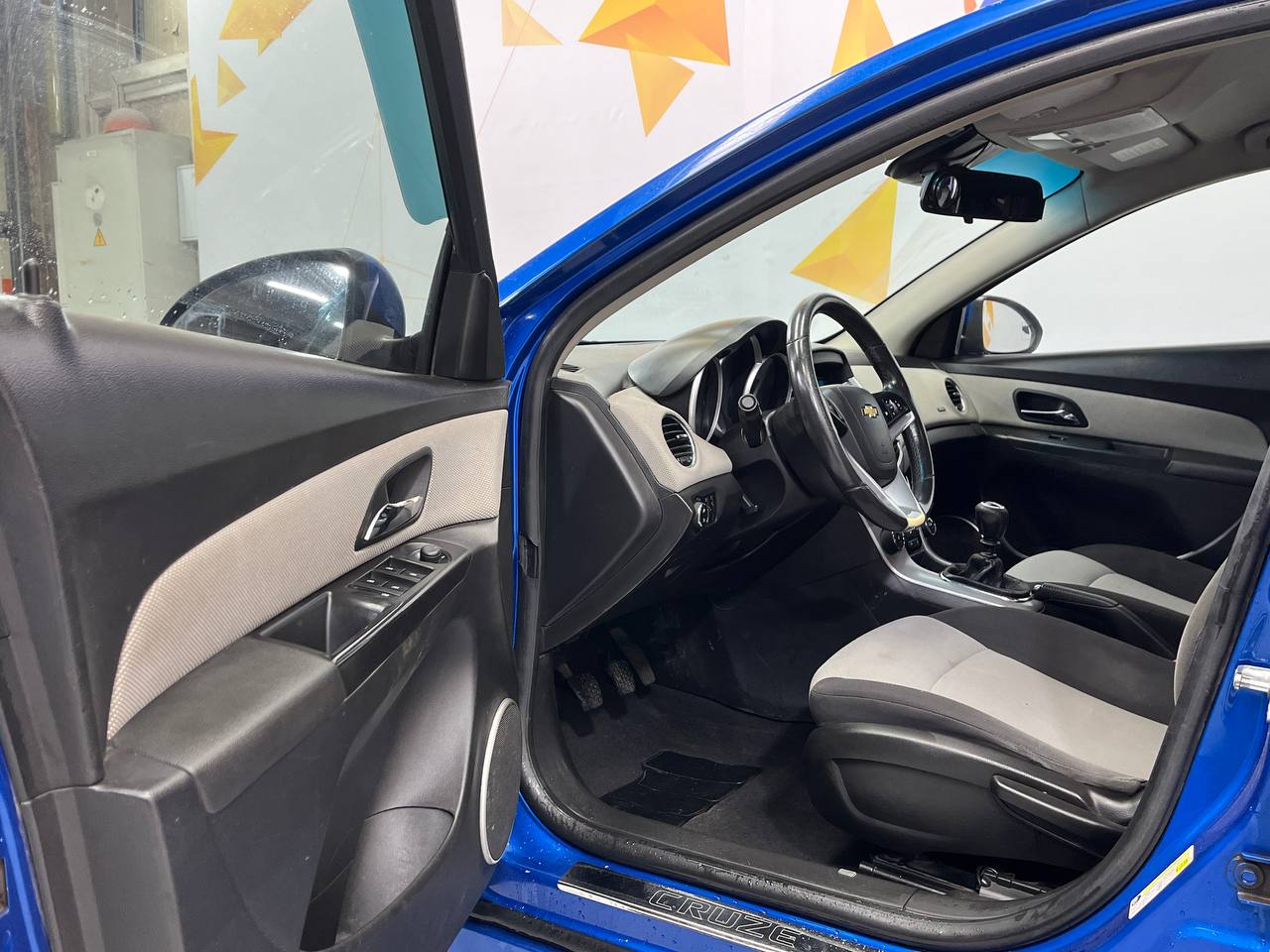 CHEVROLET CRUZE