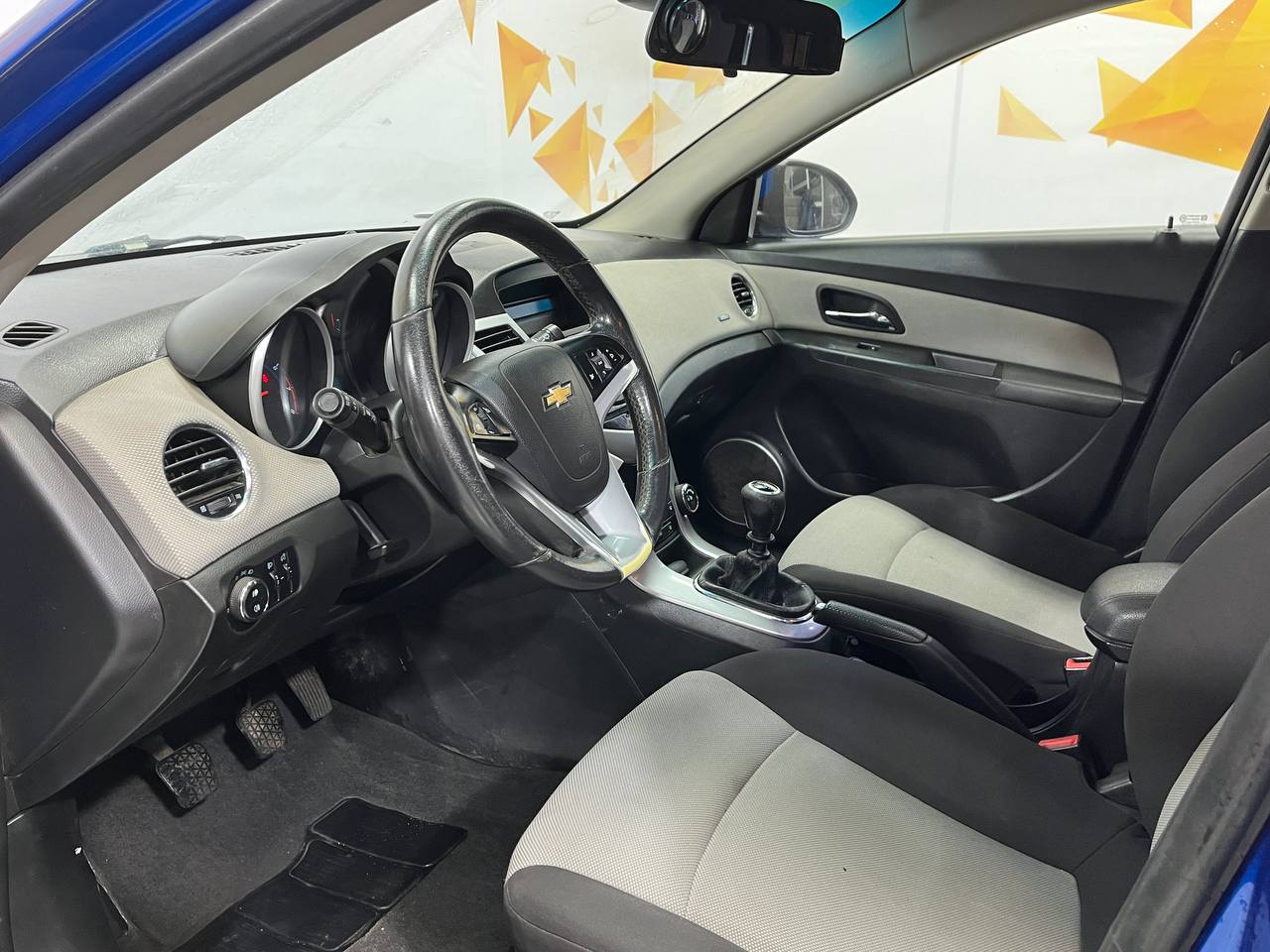 CHEVROLET CRUZE
