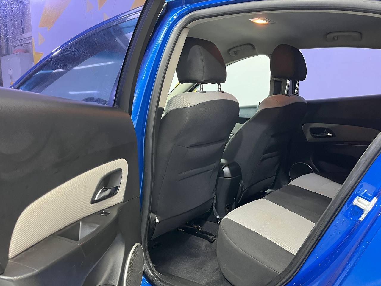 CHEVROLET CRUZE