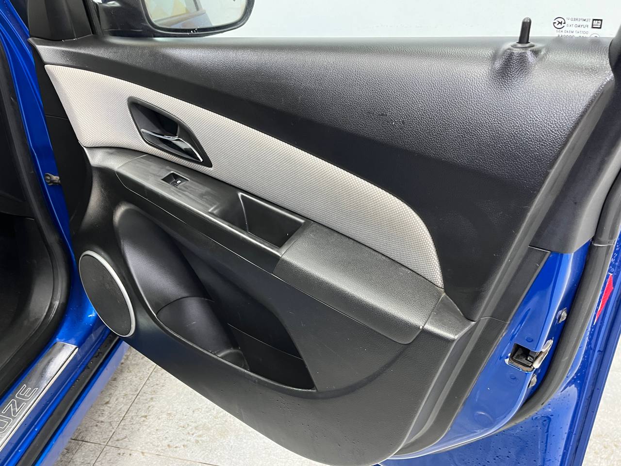 CHEVROLET CRUZE