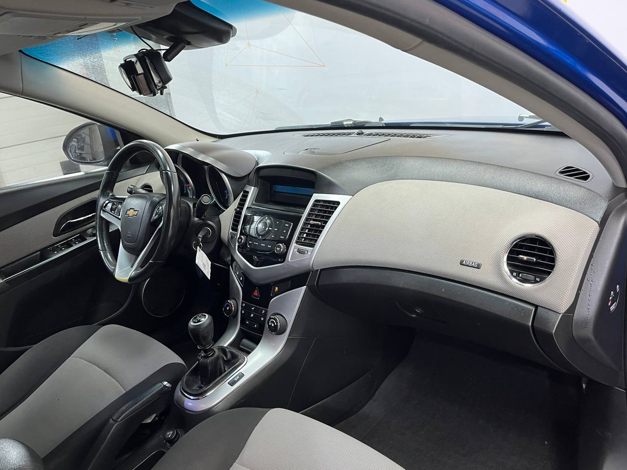 CHEVROLET CRUZE