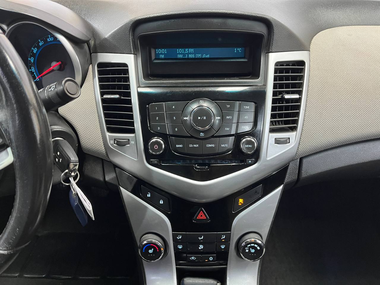 CHEVROLET CRUZE