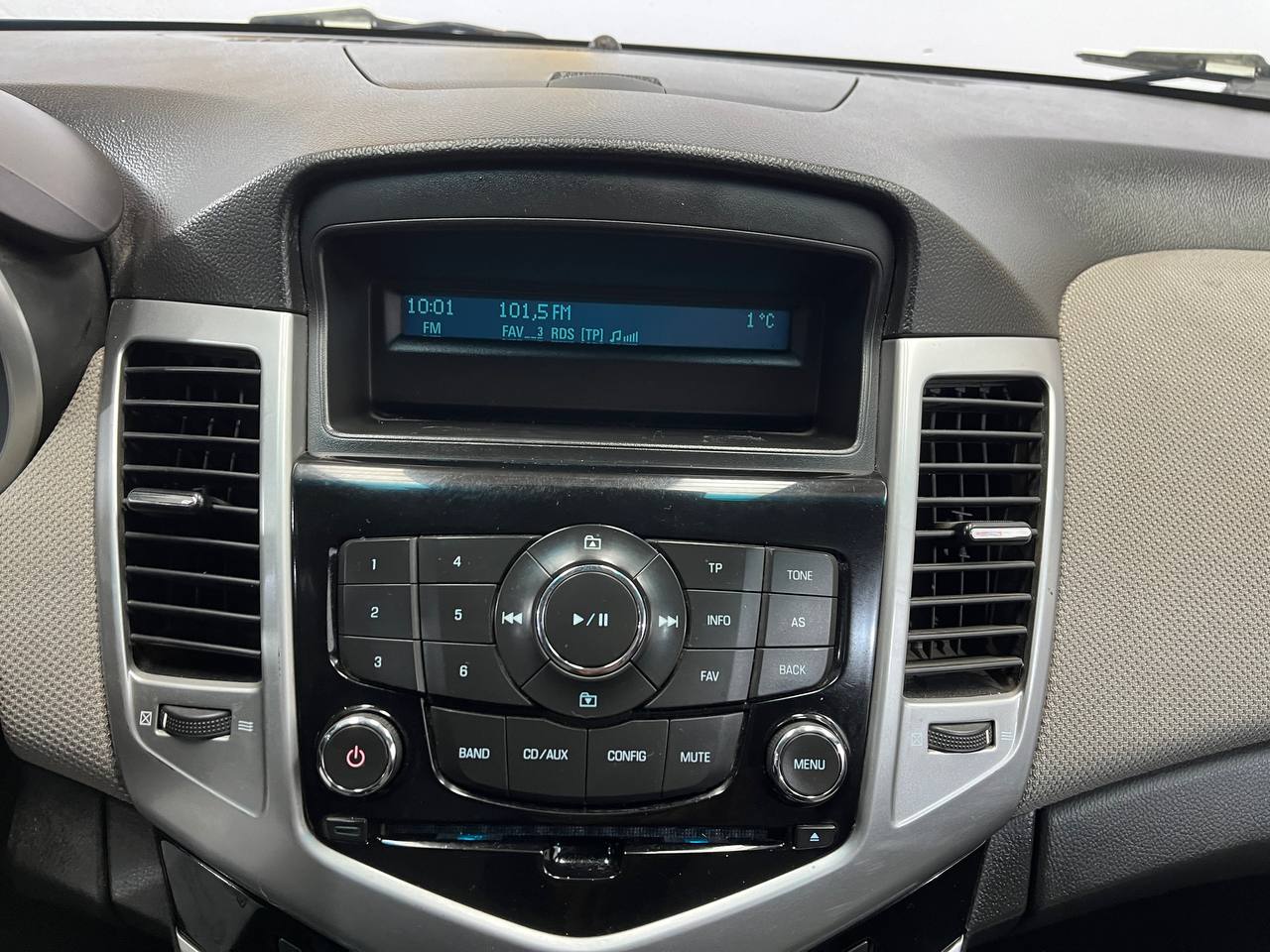 CHEVROLET CRUZE
