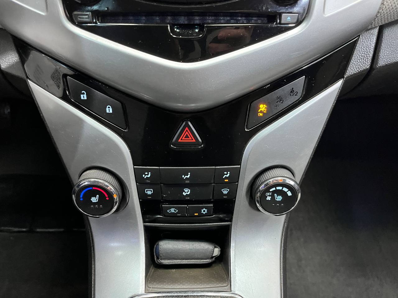 CHEVROLET CRUZE