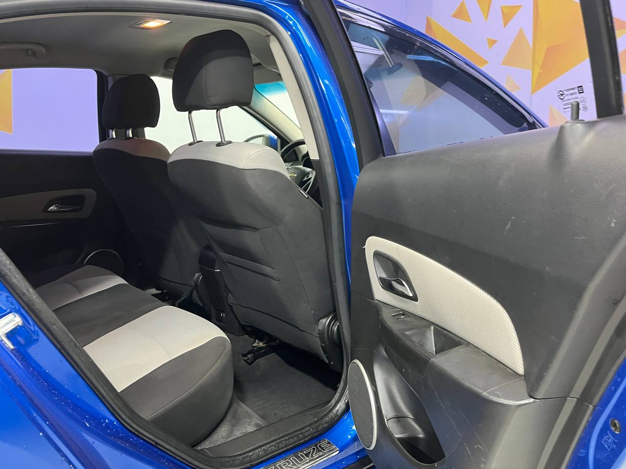 CHEVROLET CRUZE