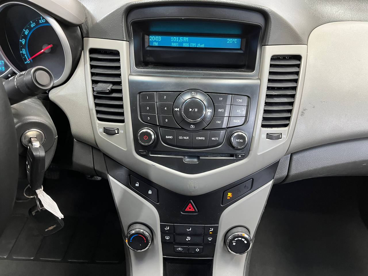 CHEVROLET CRUZE