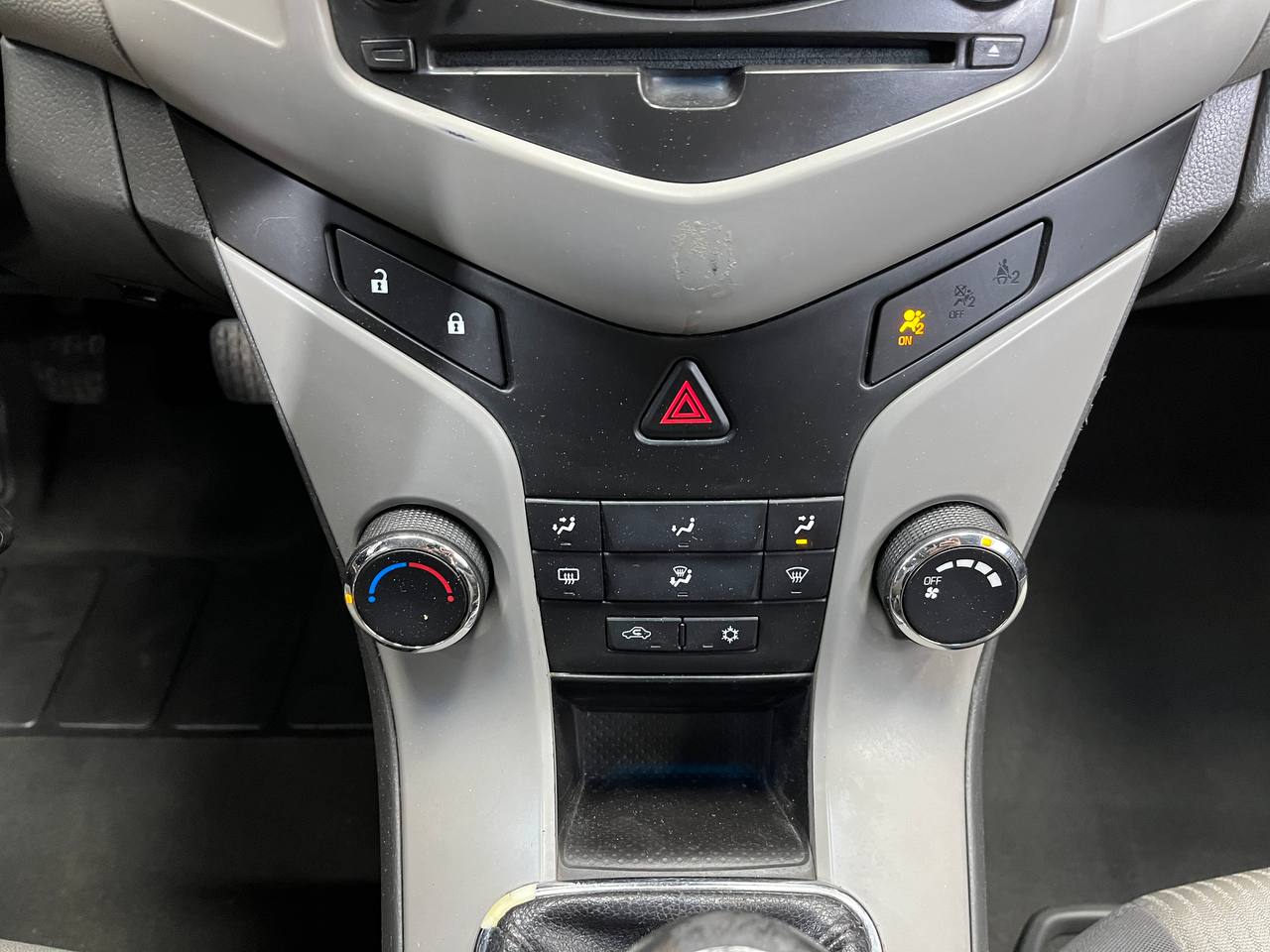 CHEVROLET CRUZE