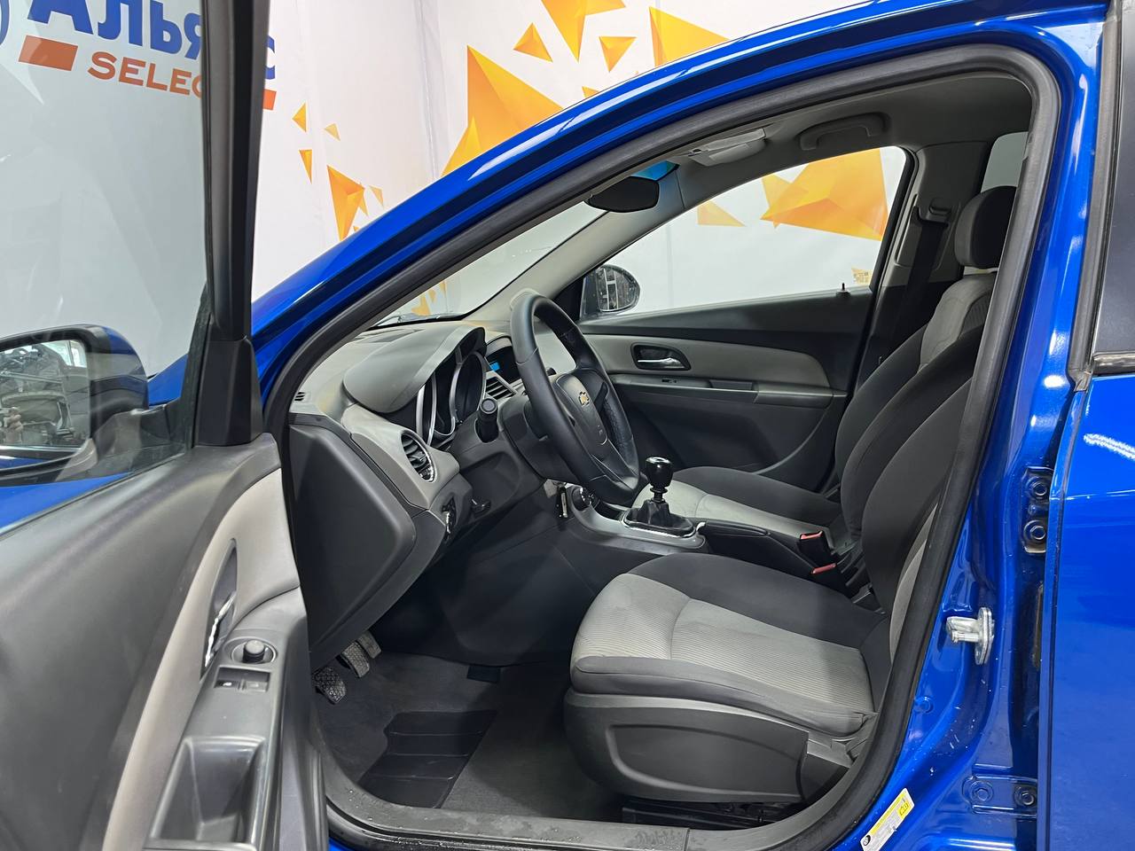 CHEVROLET CRUZE